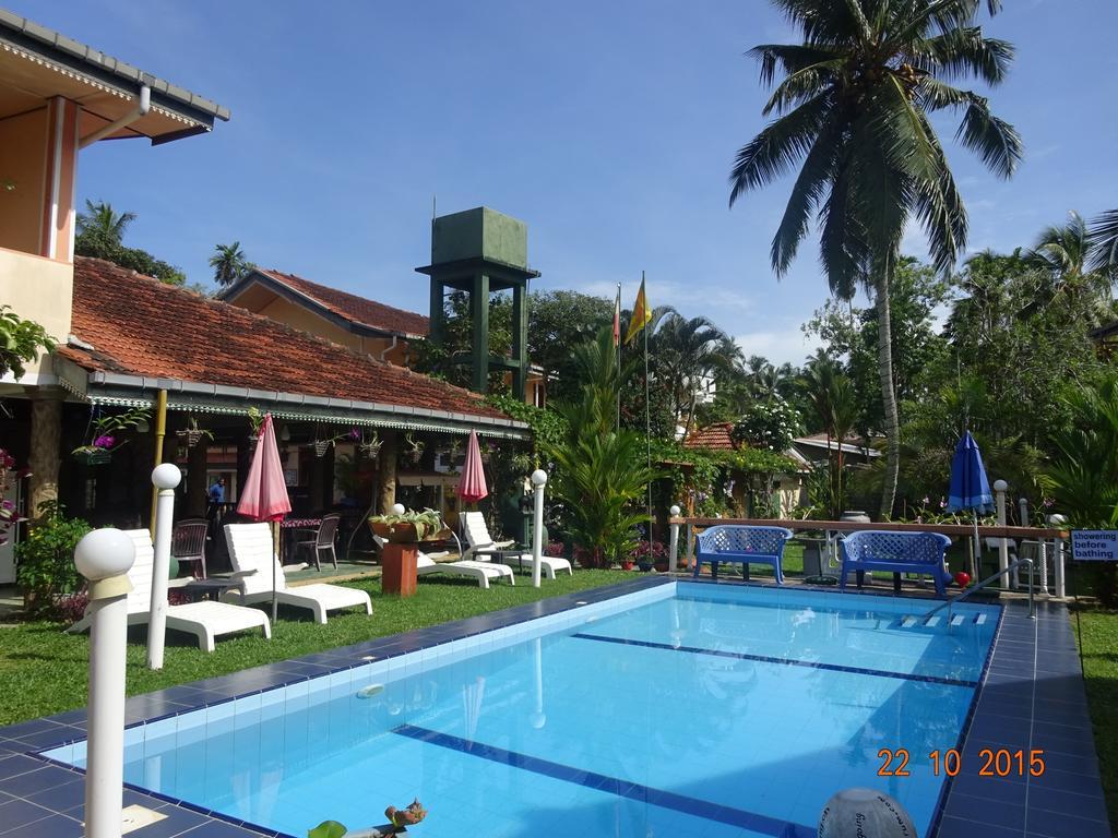 Hilda Guest House Hikkaduwa Esterno foto