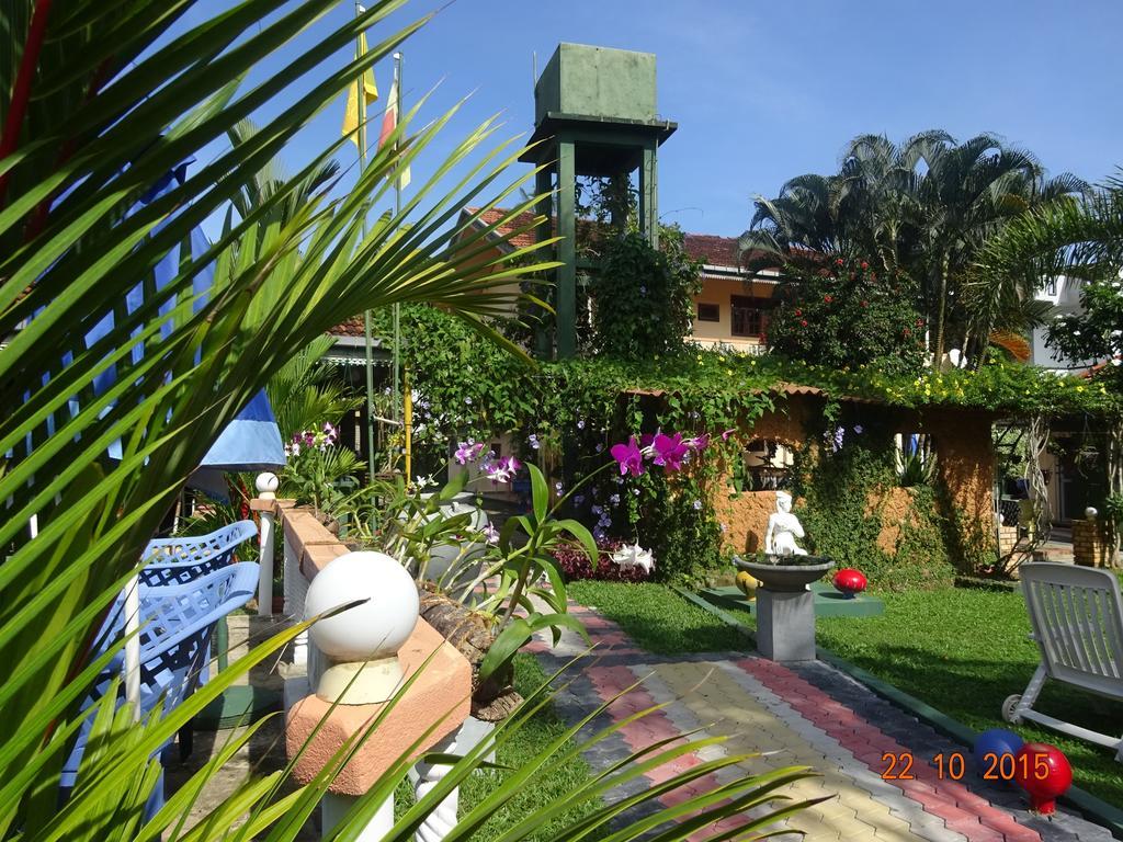 Hilda Guest House Hikkaduwa Esterno foto