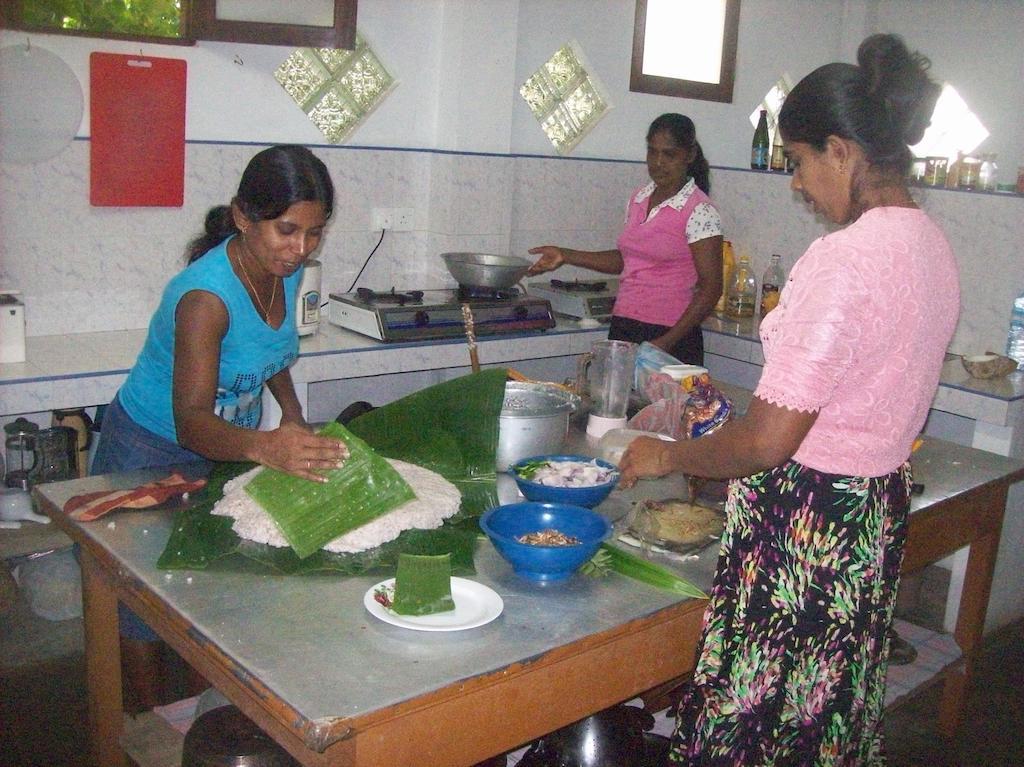 Hilda Guest House Hikkaduwa Esterno foto