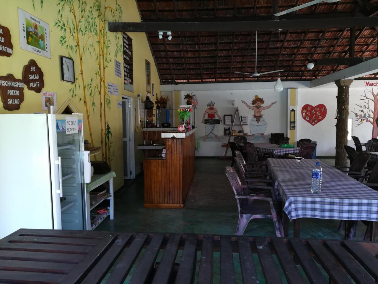 Hilda Guest House Hikkaduwa Esterno foto